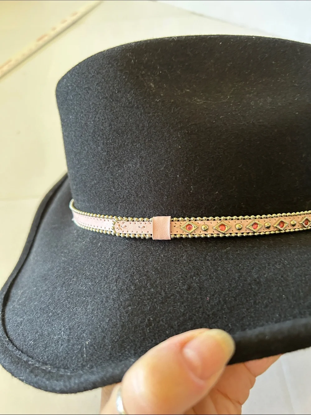 SCALA WOMANS 💯 WOOL WESTERN STYLE BLACK SOFT HAT WITH PINK RHINESTONE HAT BAND